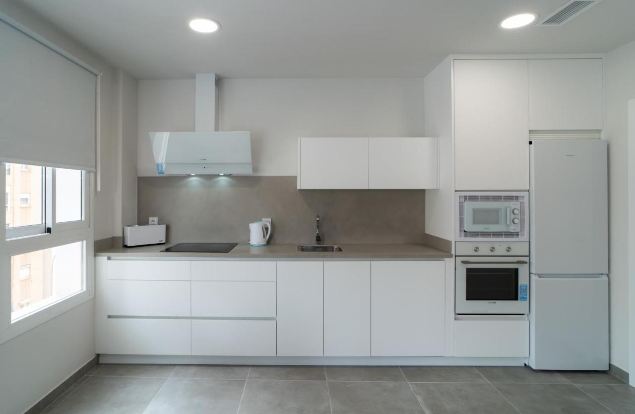Aac Malaga - Apartamento Con Terraza, Muy Amplio, Totalmente Equipado, Cerca Del Centro Y Nuevo! Eksteriør billede
