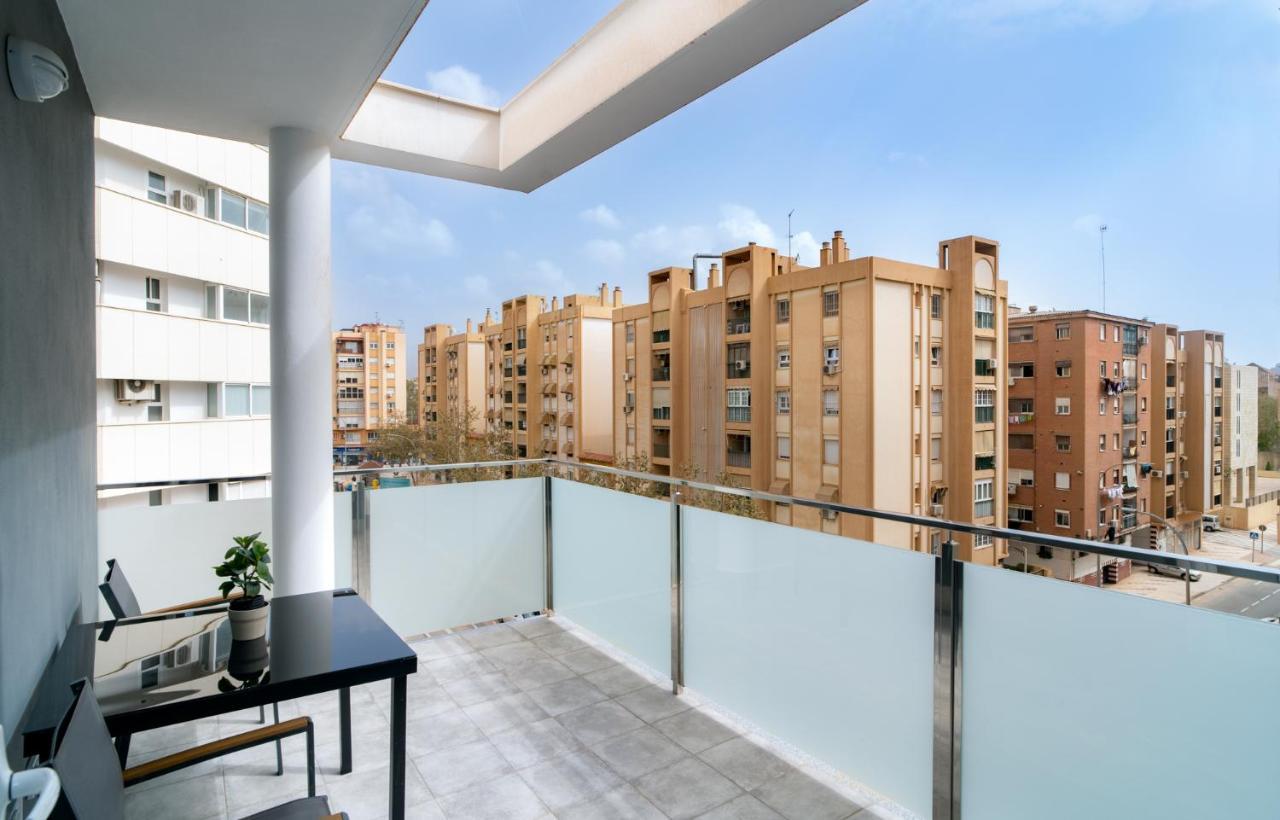 Aac Malaga - Apartamento Con Terraza, Muy Amplio, Totalmente Equipado, Cerca Del Centro Y Nuevo! Eksteriør billede