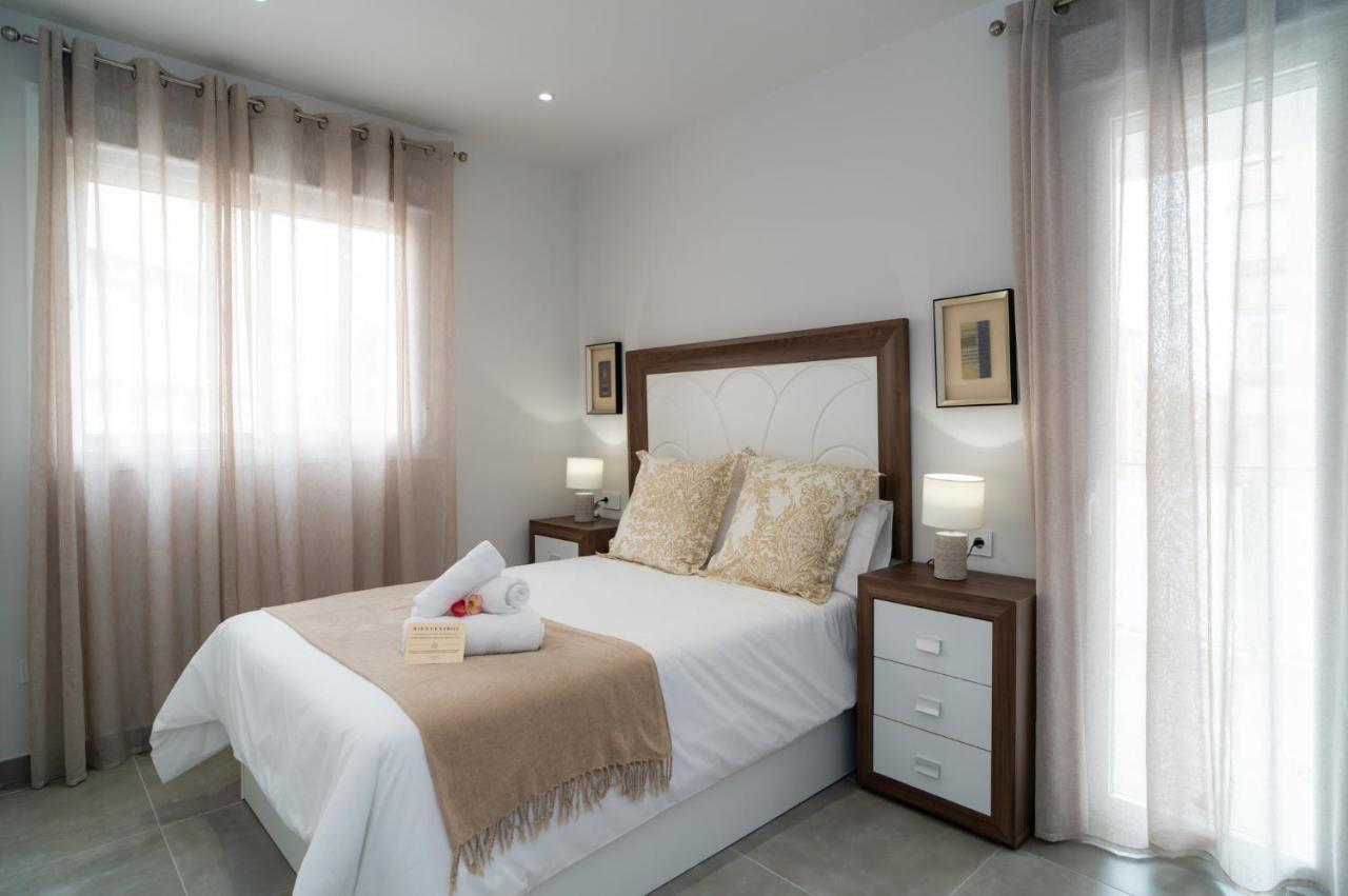 Aac Malaga - Apartamento Con Terraza, Muy Amplio, Totalmente Equipado, Cerca Del Centro Y Nuevo! Eksteriør billede