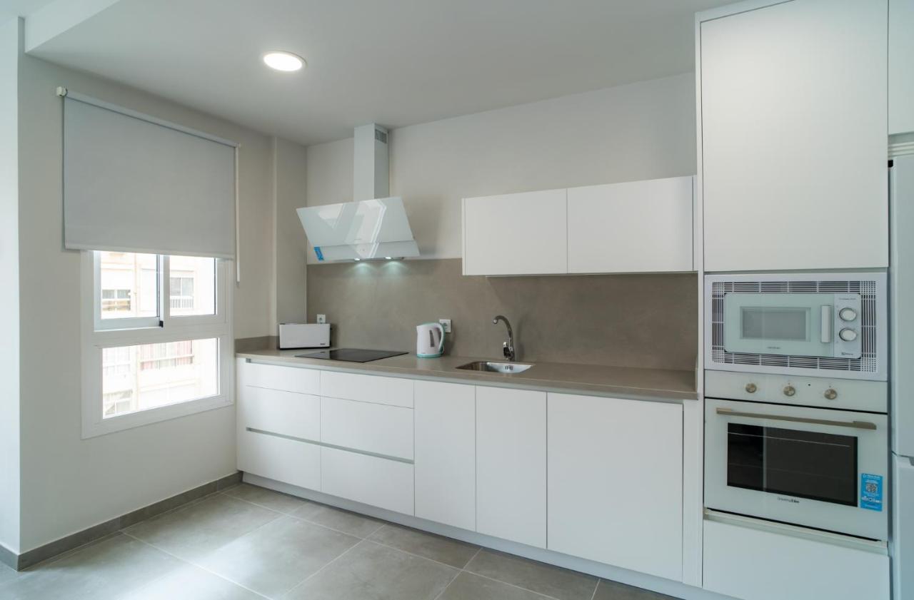 Aac Malaga - Apartamento Con Terraza, Muy Amplio, Totalmente Equipado, Cerca Del Centro Y Nuevo! Eksteriør billede