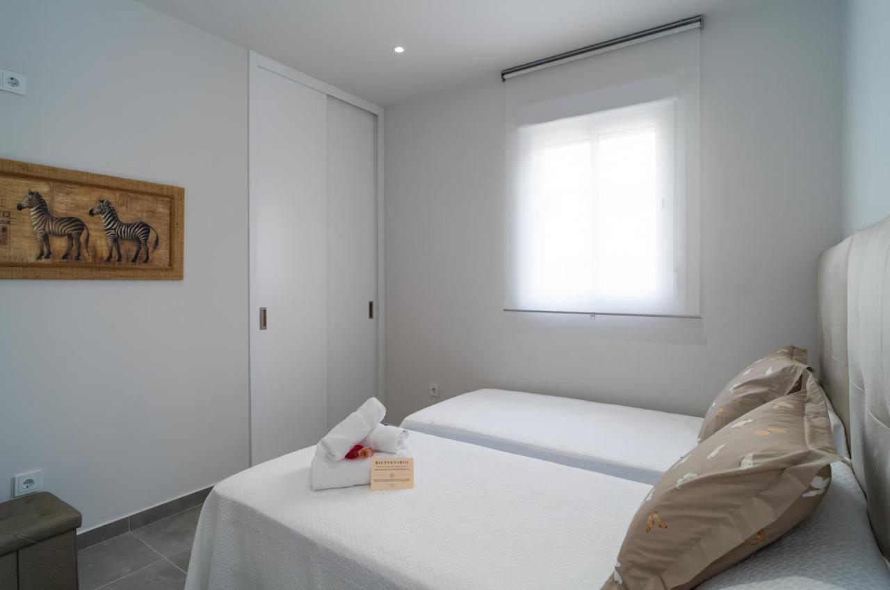 Aac Malaga - Apartamento Con Terraza, Muy Amplio, Totalmente Equipado, Cerca Del Centro Y Nuevo! Eksteriør billede