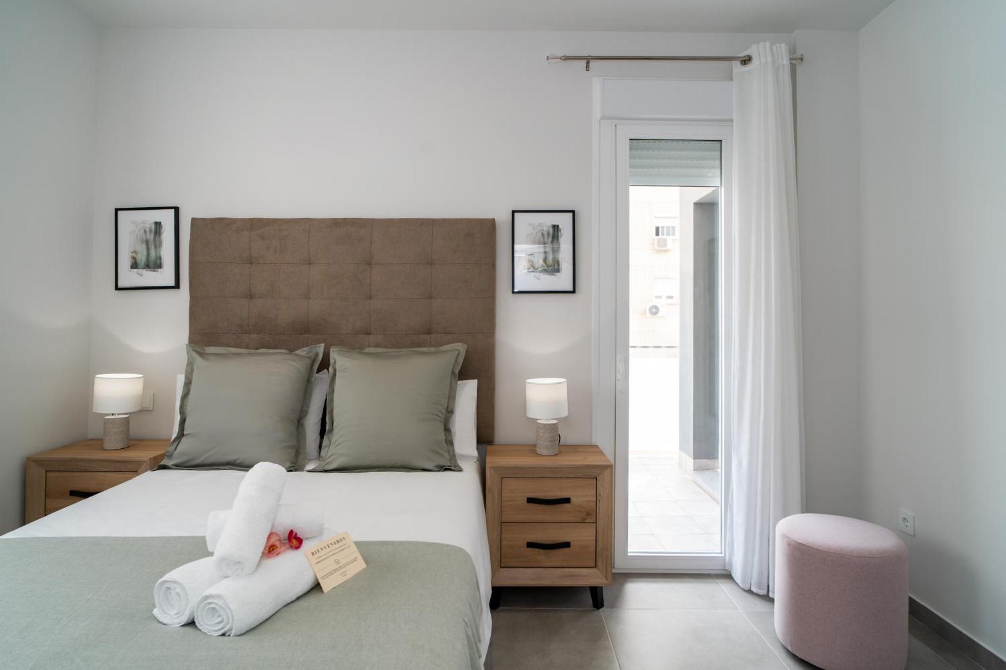 Aac Malaga - Apartamento Con Terraza, Muy Amplio, Totalmente Equipado, Cerca Del Centro Y Nuevo! Værelse billede