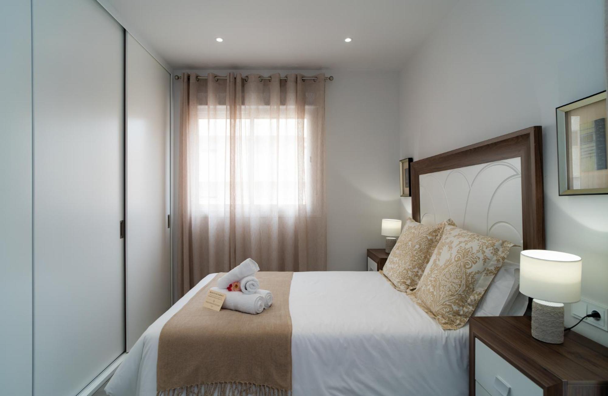 Aac Malaga - Apartamento Con Terraza, Muy Amplio, Totalmente Equipado, Cerca Del Centro Y Nuevo! Værelse billede